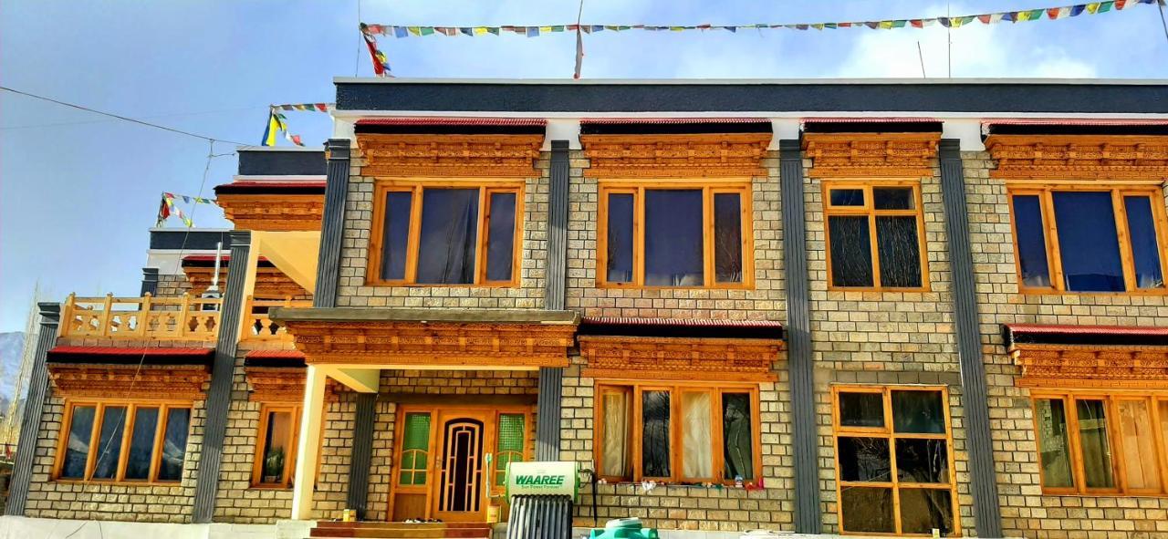 Ladakh Country Inn Leh Buitenkant foto